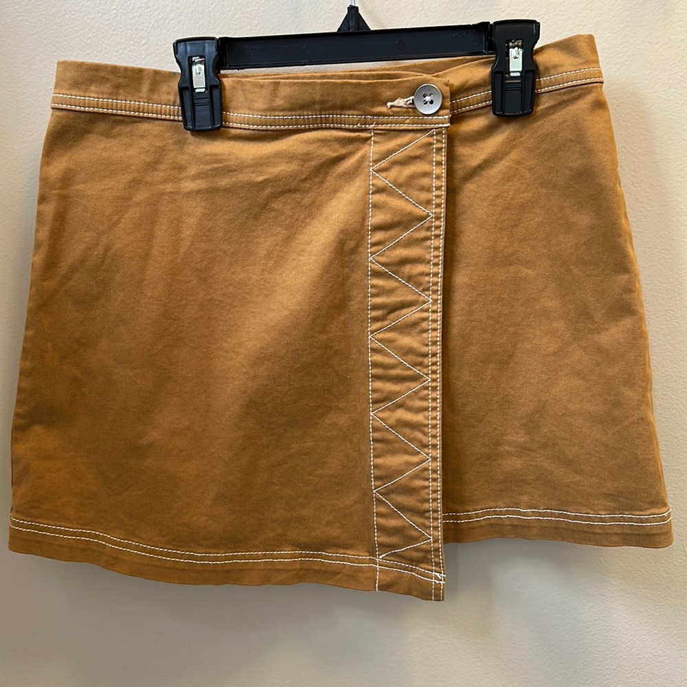 Urban Outfitters wrap skirt women’s size medium